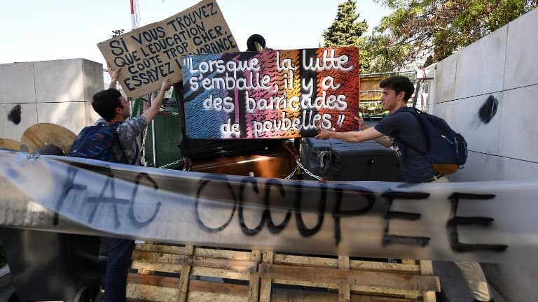 La direction de l'université Aix Marseille a annulé les examens ce lundi après le blocage du site.