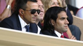 Jorge Mendes (ici à gauche), à côté de l'un de ses protégés, Falcao.