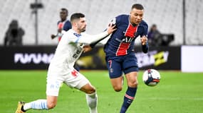 Alvaro Gonzalez et Kylian Mbappé