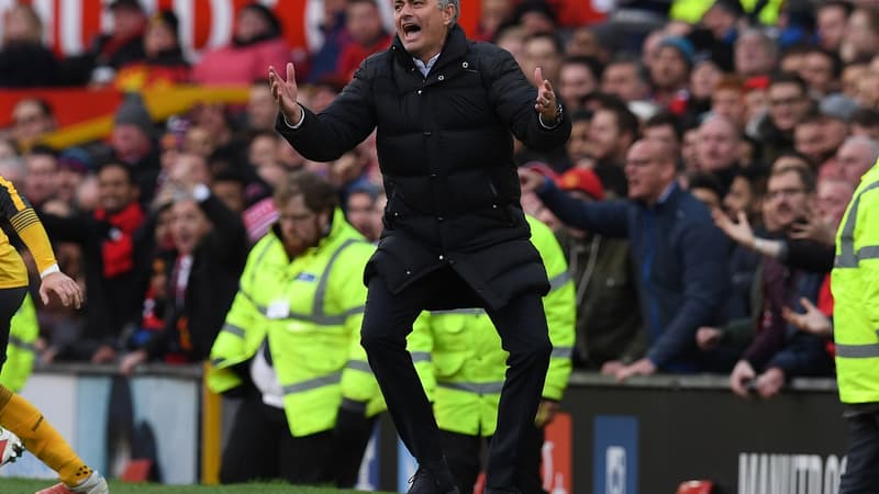 A peine arrivé, José Mourinho s'est déjà approprié le centre d'entraînement de Manchester United.