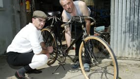 Les vieux biclous n'ont pas vocation a rouiller au fonds d'un garage ou a aller dans un musée. Ils peuvent retrouver une nouvelle jeunesse en y installant un moteur électrique