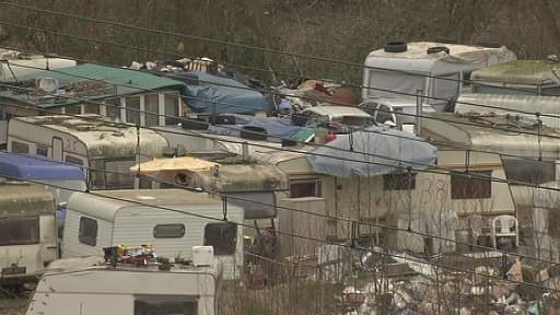 Un camp de Roms à Ormoy, une commune de l'Essonne, craint d'être prochainement évacué de force.