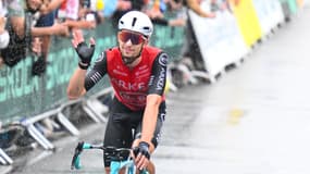 Kévin Vauquelin à l'arrivée de la 17e étape du Tour de France entre  Bollene et Valence.