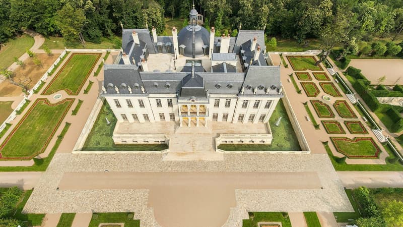 Un château flambant neuf hors norme à 275 millions d'euros