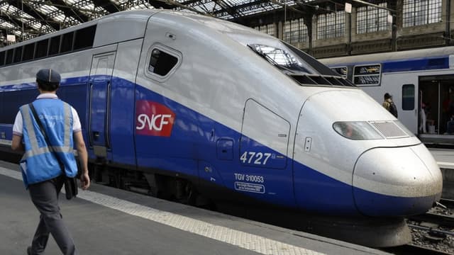 Un TGV en gare - Illustration
