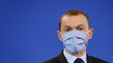 Le ministre des Comptes publics Olivier Dussopt lors d'une conférence de presse le 29 septembre 2020 à Paris