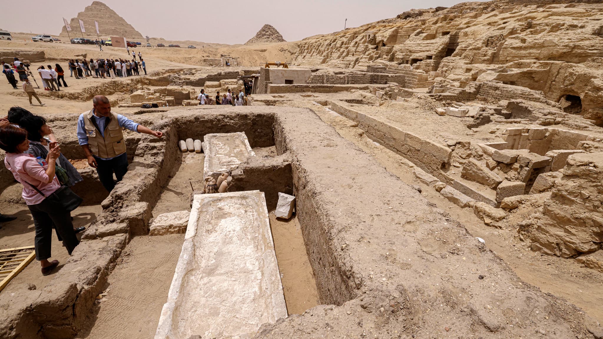 Une vue des ateliers d'embaumements découverts à Saqqara, près du Caire, présentés au public le 27 mai 2023.