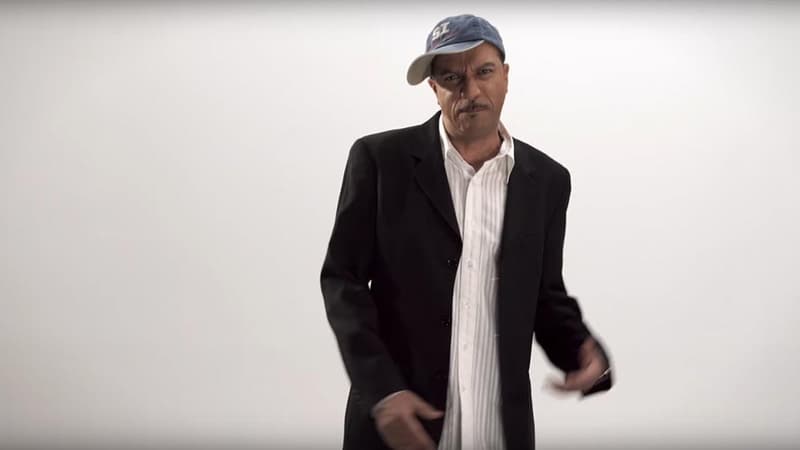 Pascal Légitimus dans le clip de son rap parodique "C'est le rap d'un monde qui dérape".