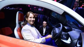 Ségolène Royal, en visite en tant que ministre de l'Environnement au Mondial de l'Auto 2016.