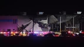 Un entrepôt d'Amazon dévasté par une tornade, le 10 décembre 2021 à Edwardsville, dans l'Illinois