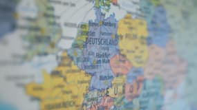 La zone euro a enregistré au deuxième trimestre une faible croissance économique de +0,1%, un chiffre meilleur qu'attendu même si les tensions commerciales obscurcissent l'horizon.