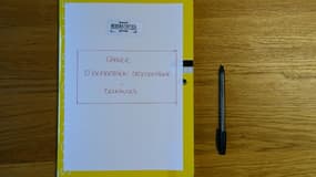 Un cahier de doléances à la mairie de Hédé-Bazouges, en Ille-et-Vilaine, le 17 janvier 2019 en marge du "Grand débat national" suite aux manifestations du mouvement des gilets jaunes.