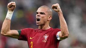 Pepe célèbre son but avec le Portugal contre la Suisse au Mondial 2022