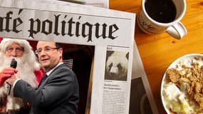 Est-ce pour protéger l'identité du Père Noël que l'Elysée a supprimé les photographies de François Hollande en sa compagnie ? Mystère.