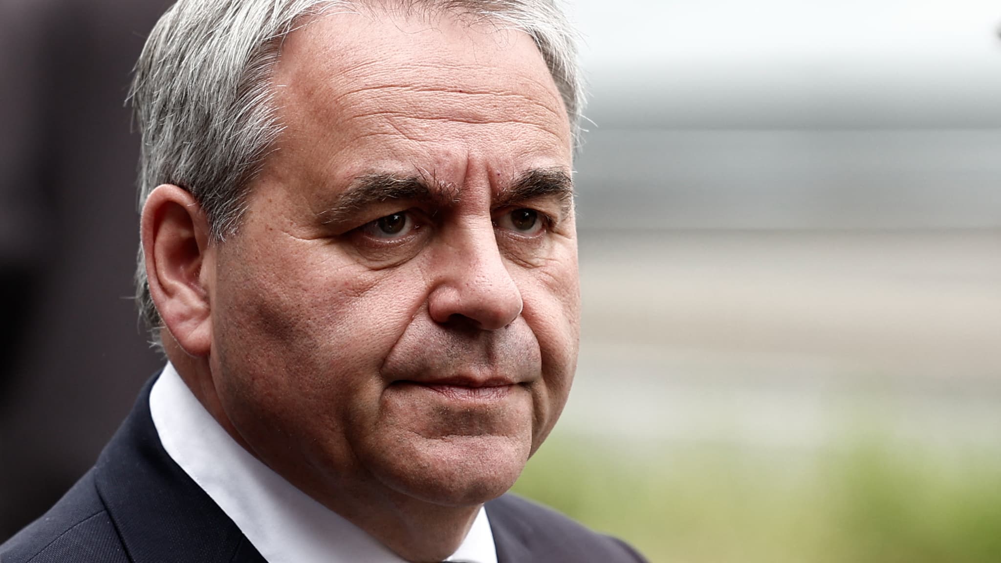 XAVIER BERTRAND EXCLUT SA NOMINATION À MATIGNON ET ASSURE QUE "SÉBASTIEN LECORNU EST EN TRAIN DE COMPOSER SON GOUVERNEMENT"