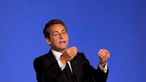 Saluant un "succès historique" après la mort d'Oussama Ben Laden, Nicolas Sarkozy prévient dans un entretien à L'Express que cela ne marque pas "la fin d'Al Qaïda" et estime que la démocratique reste "la meilleure réponse" au fanatisme. /Photo prise le 27