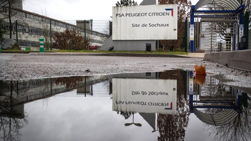 L'usine PSA de Sochaux emploie 8.800 salariés permanents.
