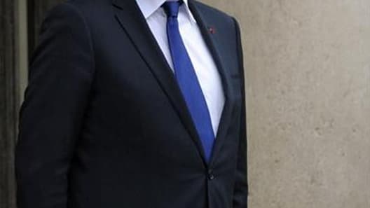 François Hollande a saisi vendredi le Conseil constitutionnel pour déterminer si la ratification du "pacte budgétaire" visant à stabiliser les finances des Etats de l'Union européenne nécessitait une révision de la Constitution. /Photo prise le 12 juillet