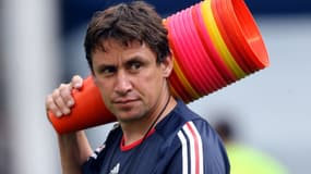 Le préparateur physique des Bleus va devoir faire des choix.