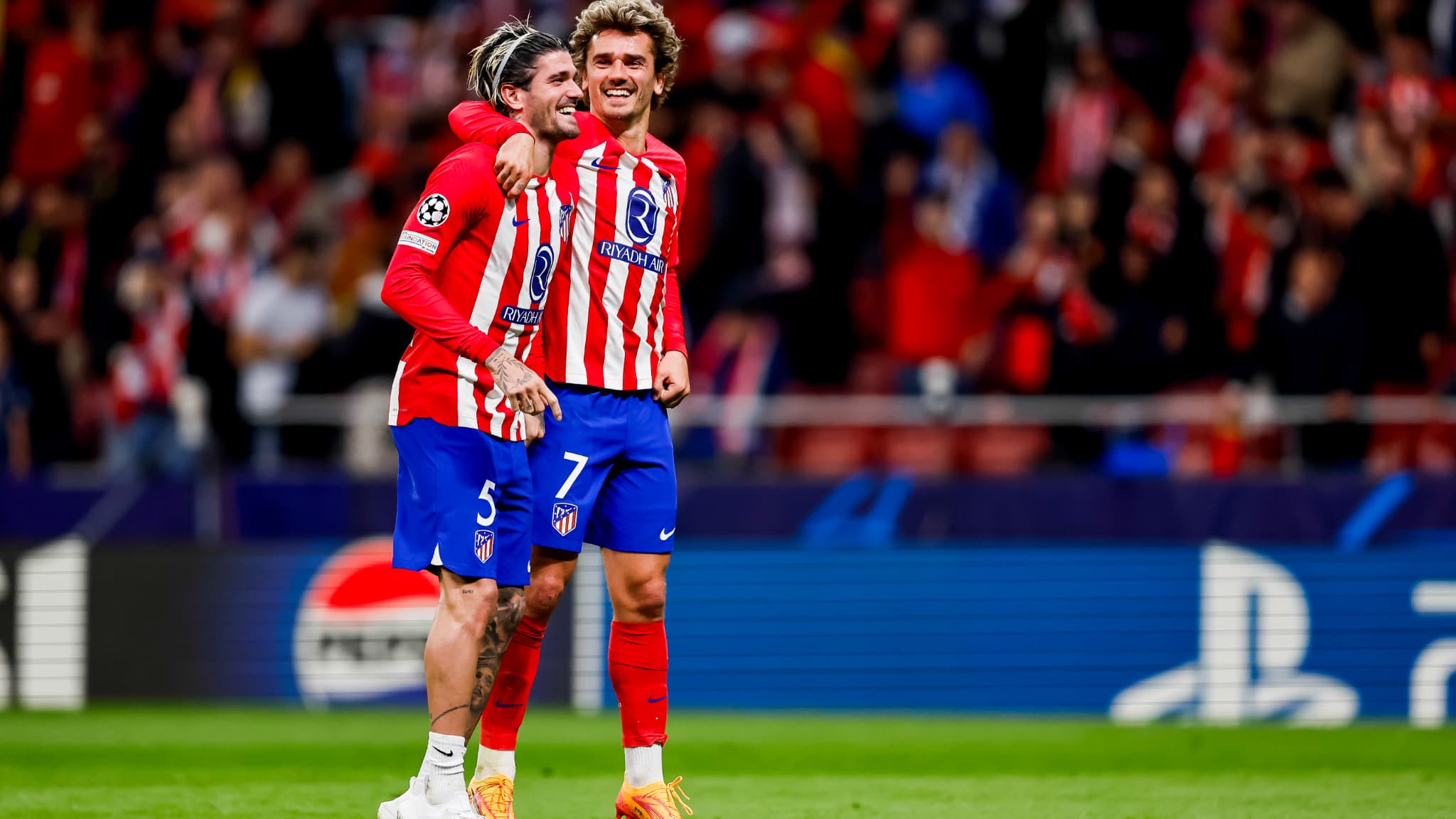 Antoine Griezmann et Rodrigo De Paul lors d'Atlético de Madrid-Borussia Dortmund (2-1, Ligue des champions), le 10 avril