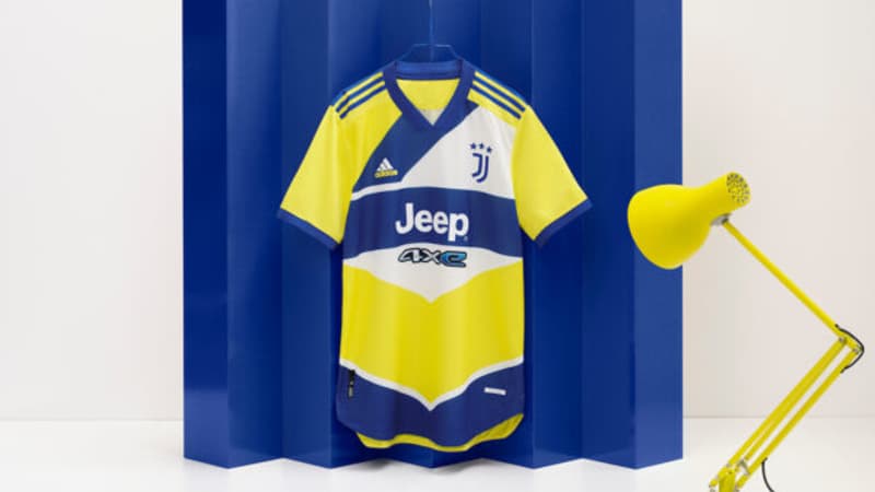 Serie A: la Juventus dévoile son maillot third inspiré des années 1990... et très particulier