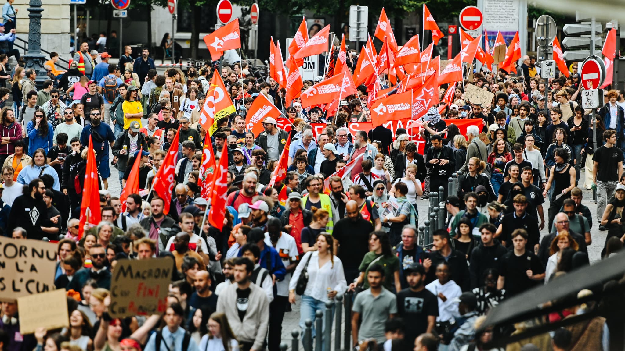 Manifestation à Lille, dans le nord de la France, le 10 septembre 2025, dans le cadre du mouvement national "Bloquez tout".