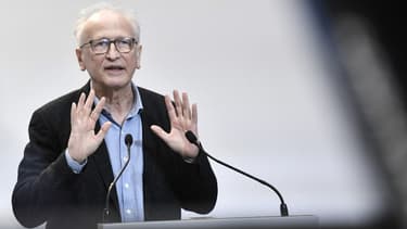 Le professeur Alain Fischer lors d'une conférence de presse gouvernementale en février 2021.