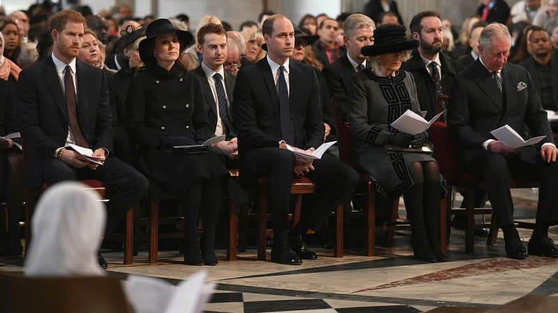 Le prince Charles, Camilla, le prince William, Kate Middleton et le prince Harry à la cathédrale Saint-Paul à Londres pour l'hommage aux victimes de l'incendie de la Grenfell Tower, le 14 décembre 2017