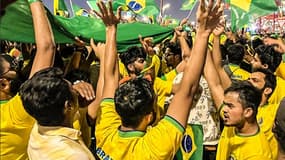 Un défilé de supporters supposés du Brésil à Doha
