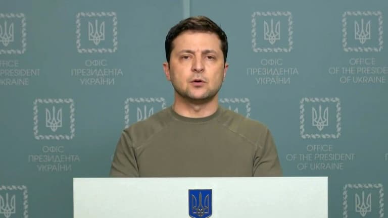 Le président ukrainien Volodymyr Zelensky à Kiev le 25 février 2022