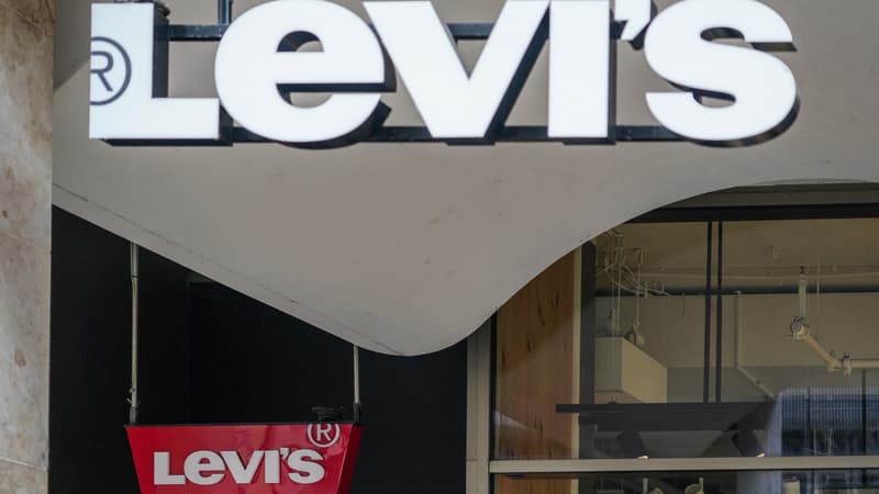 "Devenir une entreprise à 10 milliards de dollars": Levi's mise sur les femmes et le haut de gamme pour gonfler son chiffre d'affaires