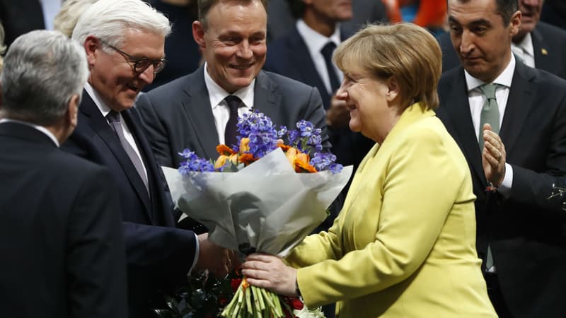 Angela Merkel félicite Frank-Walter Steinmeier, élu nouveau président allemand ce dimanche.