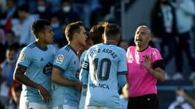 Les joueurs du Celta Vigo en colère contre l'arbitre