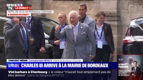 Charles III et Camilla sont arrivés à la mairie de Bordeaux où ils s'offrent un bain de foule