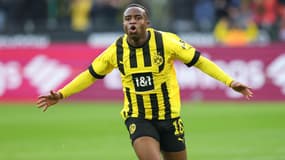 Youssoufa Moukoko a rejoint l'OGC Nice en prêt avec option d'achat de mercredi.
