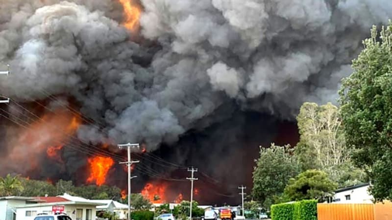 Australie: des milliers d'habitants évacués face à un feu de brousse