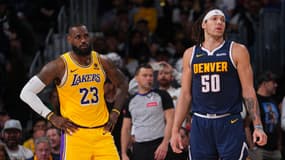 LeBron James et Aaron Gordon lors du match de play-offs entre Denver et les Los Angeles Lakers (106-108) validant la qualification des Nuggets pour le tour suivant, le 29 avril 2024