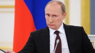 Vladimir Poutine annonce son intention de mieux contrôler les médias publics russes.