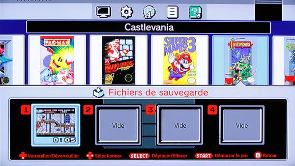 L'interface de la NES Classic Mini est moderne mais reprend les codes de l'époque... et on peut sauvegarder les jeux !