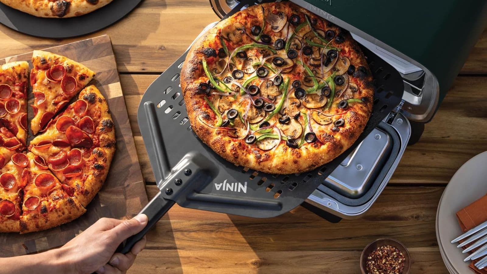 FAITES VOS PIZZAS VOUS-MÊME : NINJA PROPOSE SON FOUR À PRIX RÉDUIT, SEULEMENT DURANT 48H