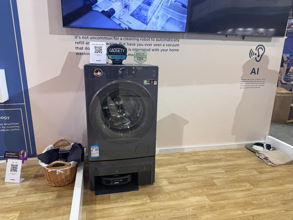 Le Dual Washing Bot d'Eureka, un lavage-linge séchant avec aspirateur-robot