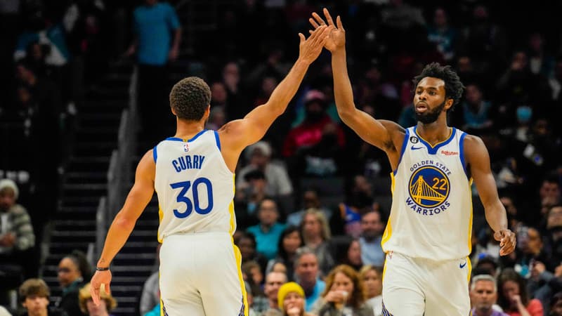 S. Curry et A. Wiggins