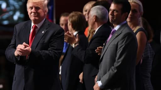 Donald Trump et son fils Donald Trump Jr (g), le 21 juillet 2016 à Cleveland