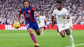 Jules Koundé et Vinicius lors de Real-Barça en avril 2024