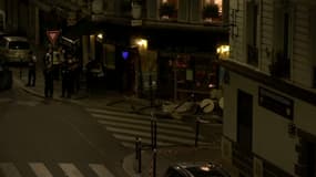 Jeudi, aux alentours de 23h, une voiture a percuté une terrasse de la rue Guy Moquet, dans le 17e arrondissement de Paris.