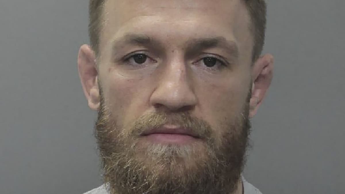 Le "mugshot" de Conor McGregor après son arrestation par la police de Miami Beach en mars 2019 Le "mugshot" de Conor McGregor après son arrestation par la police de Miami Beach en mars 2019