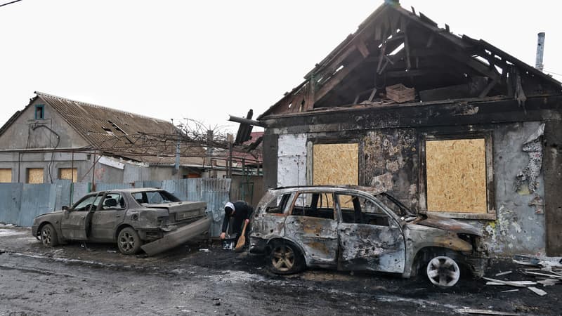 Des frappes russes font trois morts en Ukraine à la veille du quatrième anniversaire de l'invasion russe