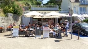 Avec une météo maussade au mois de juillet, les professionnels du tourisme normands dressent tous un bilan mitigé. Avec le retour des beaux jours, ils espèrent rattraper les pertes au mois d'août.  