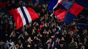 Les supporters du PSG dans la tribune Boulogne lors de PSG-Bruges, en 2021.