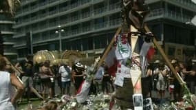 Mémorial improvisé sur la Promenade des Anglais après l'attentat du 14 juillet, à Nice le 16 juillet 2016.